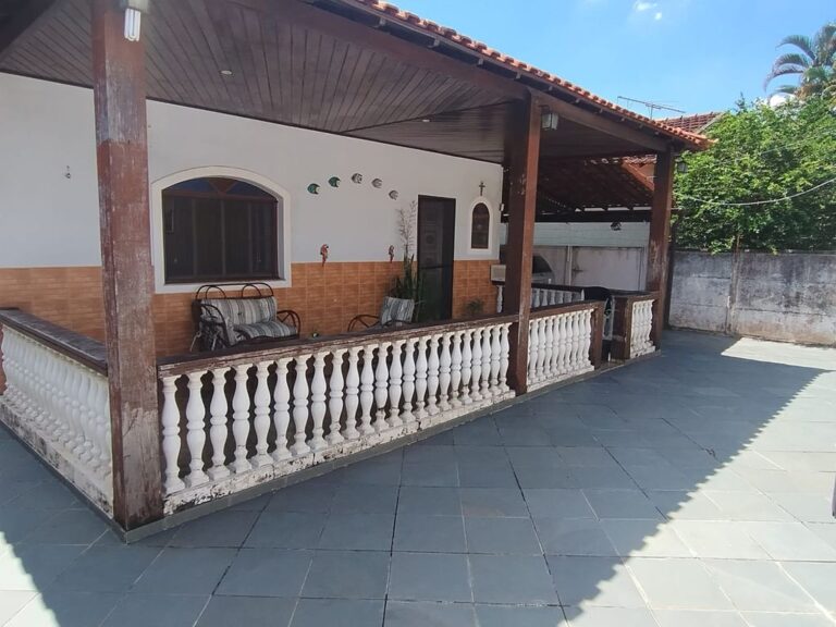 Casa com Terreno de 480 m² | Campo Grande