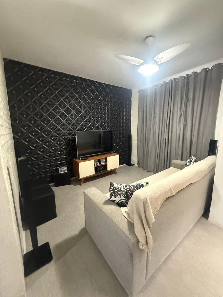 Casa Ampla de 3 Andares e Excelente Localização | Realengo